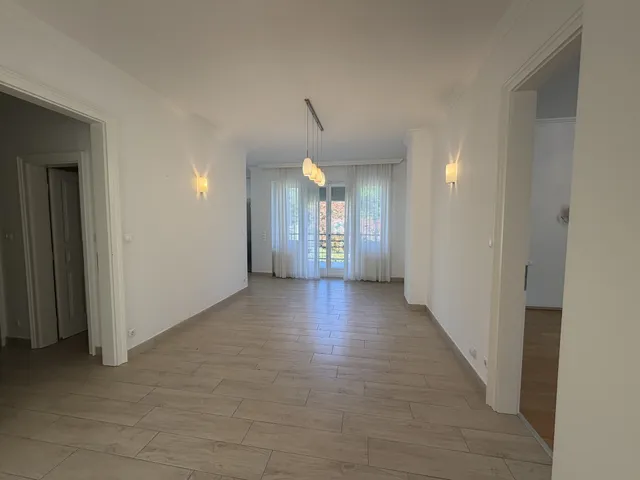 Kiadó ház Budapest XII. kerület, Istenhegy, Diós árok 200 nm