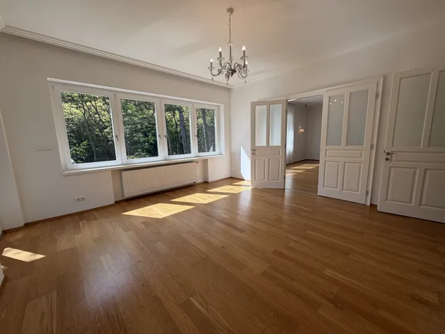 Kiadó ház Budapest XII. kerület, Istenhegy, Diós árok 200 nm