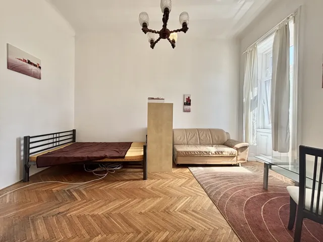 Kiadó lakás Budapest VIII. kerület, Teleki László tér 55 nm