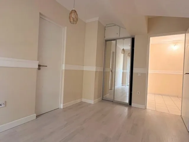 Kiadó lakás Budapest II. kerület, Vadaskerti utca 171 nm