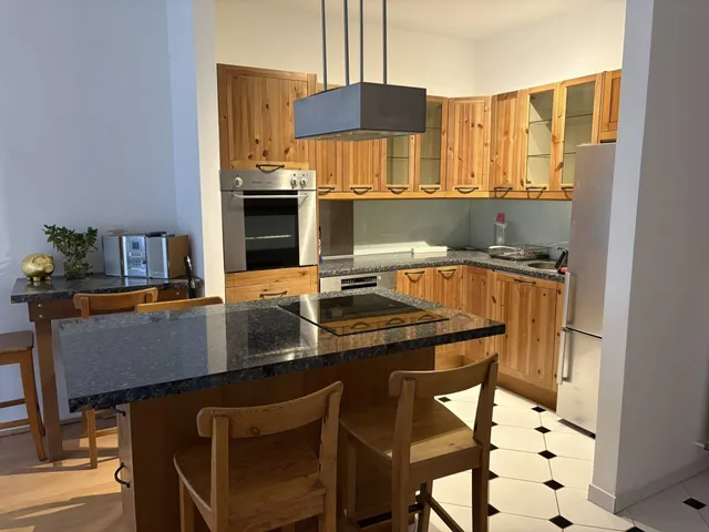 Kiadó lakás Budapest III. kerület, Bécsi út 50 nm