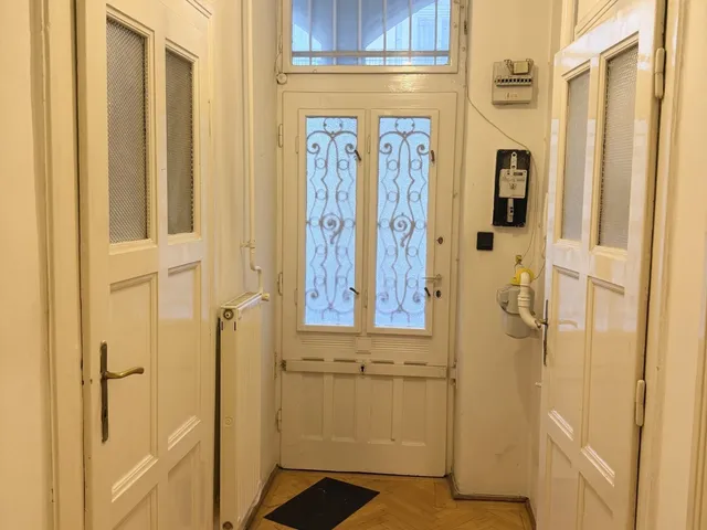 Kiadó lakás Budapest V. kerület, Balassi Bálint utca 77 nm