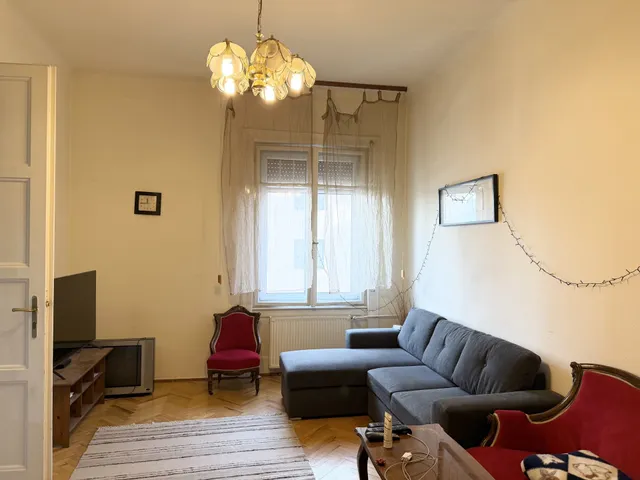 Kiadó lakás Budapest V. kerület, Balassi Bálint utca 77 nm