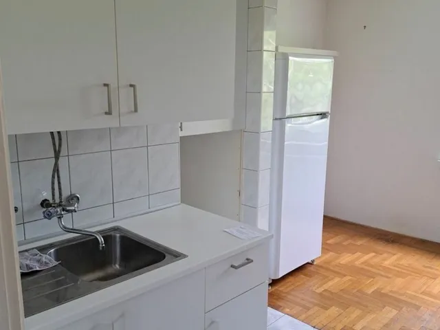 Kiadó lakás Budapest II. kerület, Battai út 70 nm