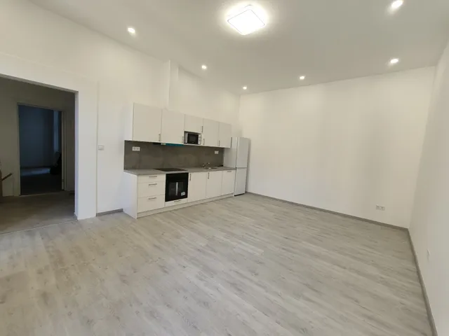 Kiadó lakás Budapest V. kerület, Kossuth Lajos utca 60 nm