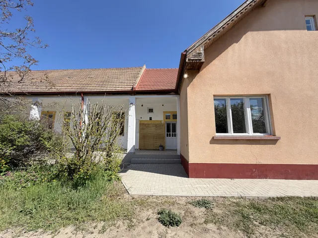 Kiadó ház Dunaharaszti 118 nm