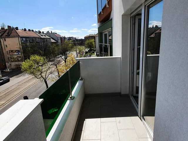 Kiadó lakás Budapest III. kerület, Bécsi út 31 nm