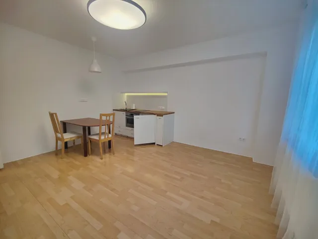 Kiadó lakás Budapest XII. kerület, Böszörményi út 35 nm