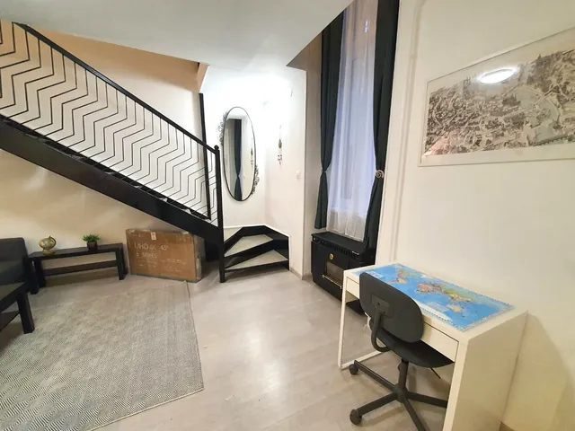 Kiadó lakás Budapest V. kerület, Aulich utca 51 nm