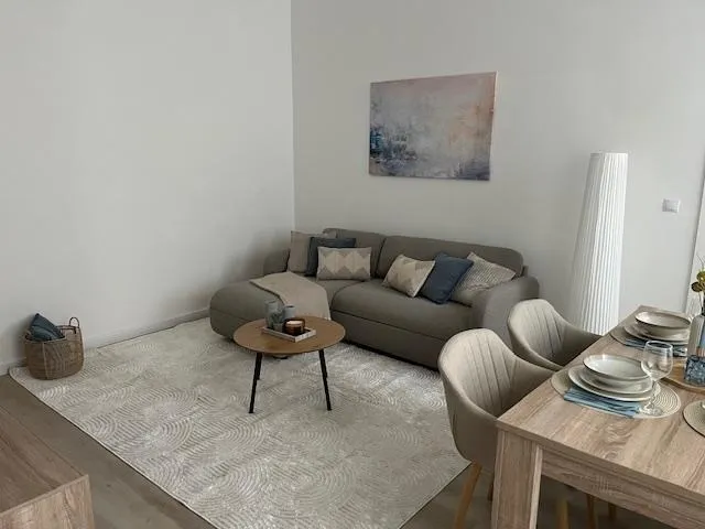 Kiadó lakás Budapest V. kerület, Vadász utca 70 nm