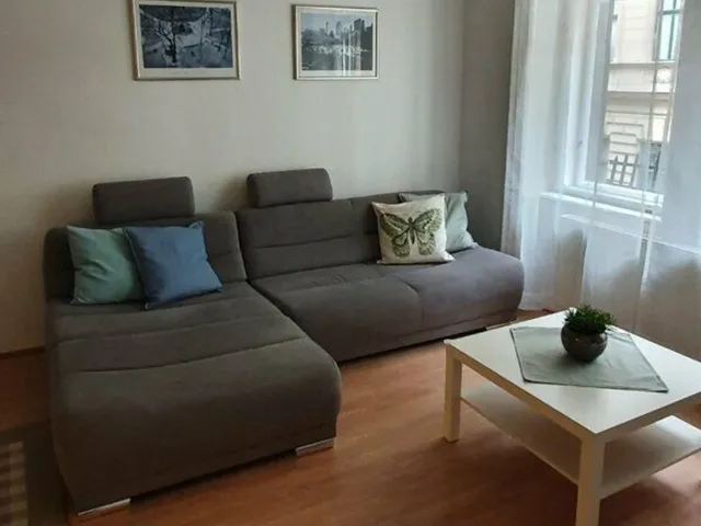 Kiadó lakás Budapest VI. kerület 61 nm