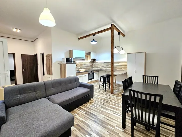 Kiadó lakás Budapest IX. kerület, Lónyay utca 76 nm