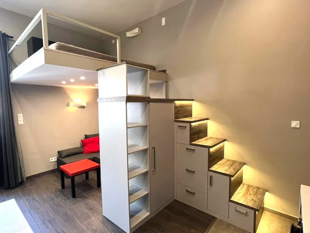 Kiadó lakás Budapest VI. kerület, Izabella utca 32 nm