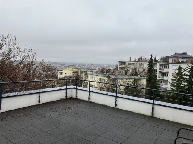 Kiadó lakás Budapest I. kerület, Szirtes út 55 nm