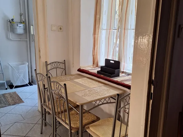 Kiadó lakás Budapest VI. kerület, Teréz körút 35 nm