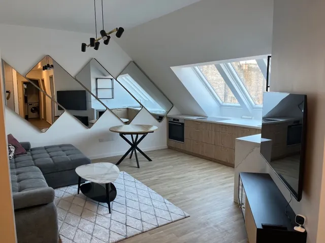 Kiadó lakás Budapest VI. kerület, Csengery utca 56 nm