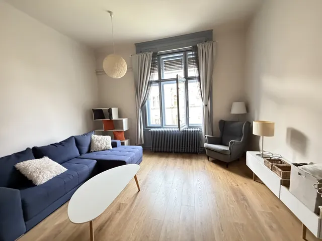 Kiadó lakás Budapest IX. kerület, Bakáts tér 83 nm