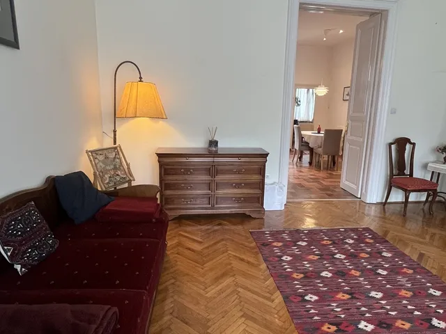 Kiadó lakás Budapest I. kerület, Iskola utca 100 nm