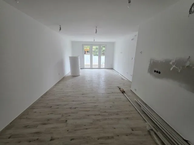 Eladó lakás Érd, Fürdő utca 164 nm