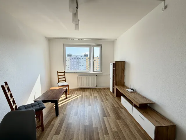 Kiadó lakás Budapest XV. kerület, Zsókavár utca 47 nm