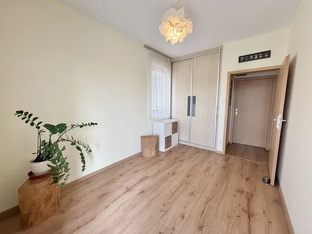 Kiadó lakás Budapest XI. kerület, Csurgói út 75 nm