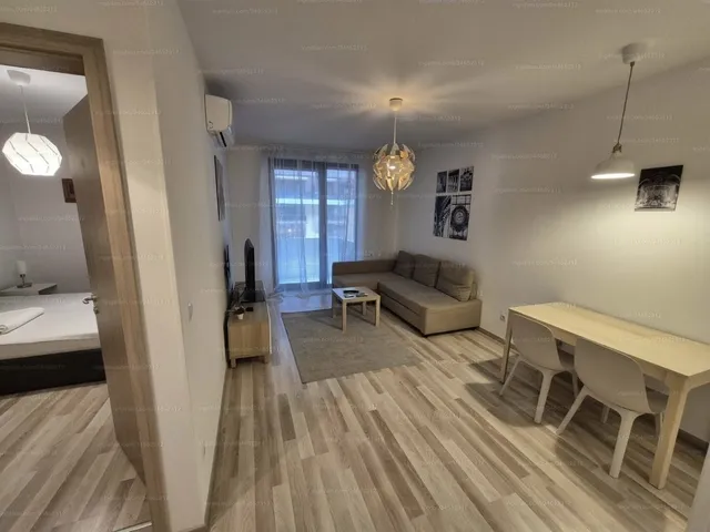 Kiadó lakás Budapest VIII. kerület, Corvin sétány 42 nm