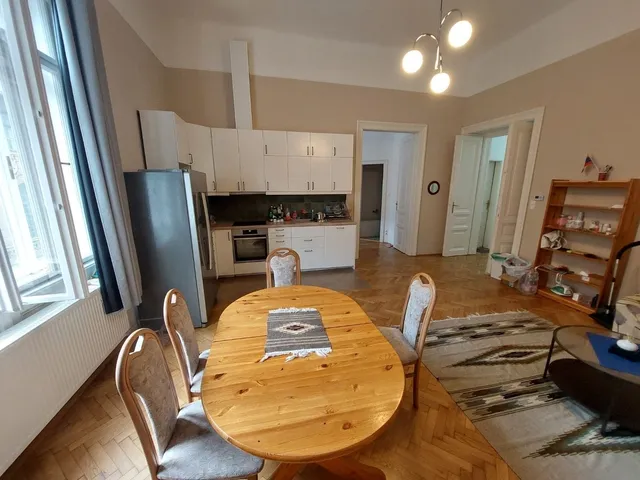 Kiadó lakás Budapest VIII. kerület, Csokonai utca 71 nm