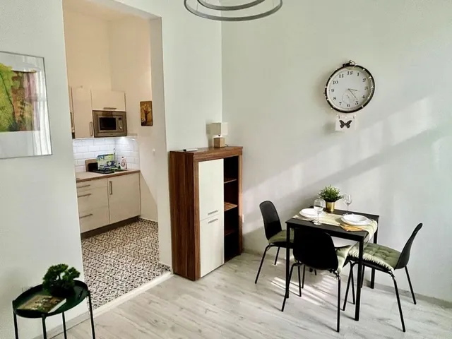 Kiadó lakás Budapest VII. kerület, Dózsa György út 25 nm