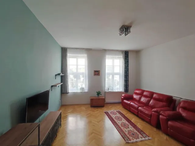 Kiadó lakás Budapest IX. kerület, Tompa utca 105 nm