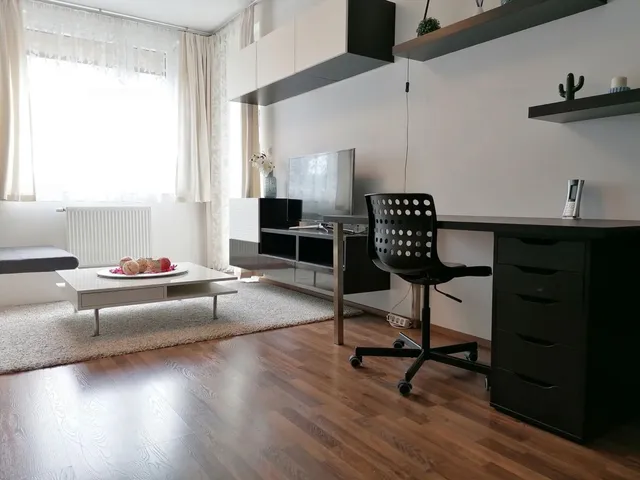 Kiadó lakás Budapest VIII. kerület, Corvin sétány 50 nm