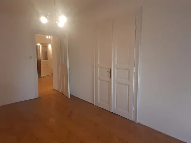 Kiadó lakás Budapest I. kerület, Fő utca 103 nm