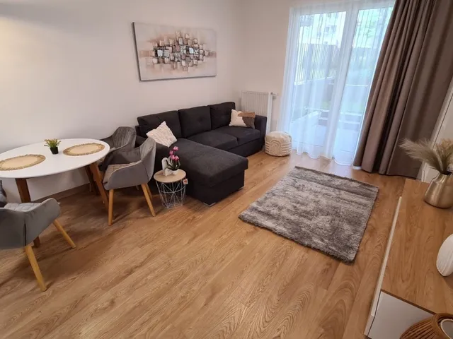 Kiadó lakás Budapest VIII. kerület, Corvin sétány 62 nm