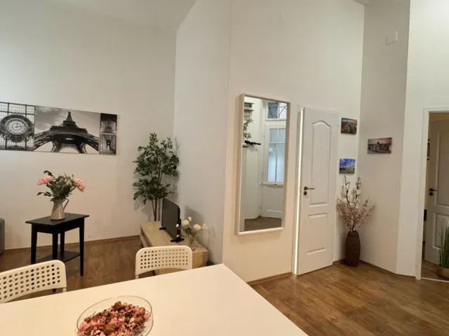 Kiadó lakás Budapest VII. kerület, Klauzál utca 33 nm
