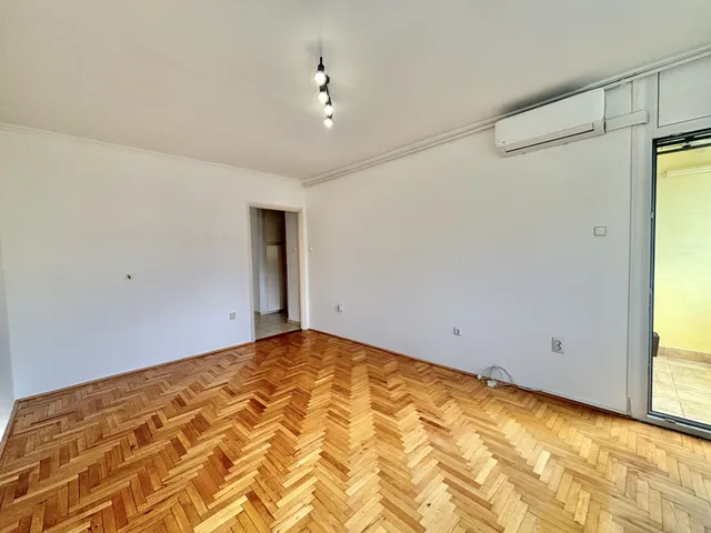 Kiadó lakás Budapest XIII. kerület, Forgách köz 50 nm