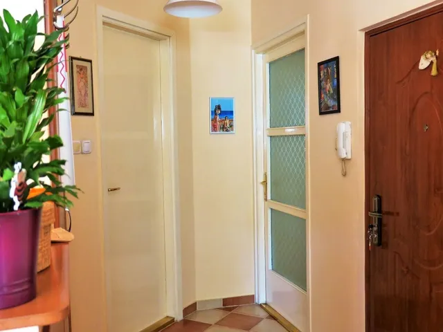 Kiadó lakás Budapest II. kerület, Káplár utca 90 nm