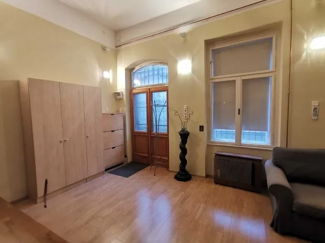 Kiadó lakás Budapest I. kerület, Attila út 35 nm
