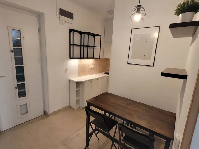 Kiadó lakás Budapest VIII. kerület, Kis Fuvaros utca 32 nm