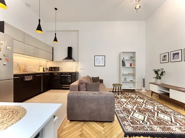 Kiadó lakás Budapest VI. kerület, Rózsa utca 65 nm
