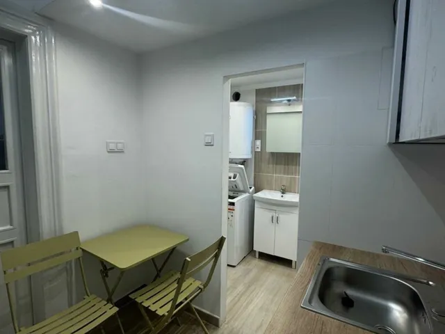 Kiadó lakás Budapest VI. kerület, Aradi utca 28 nm