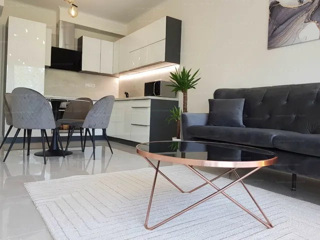 Kiadó lakás Budapest XIII. kerület, Marina sétány 47 nm