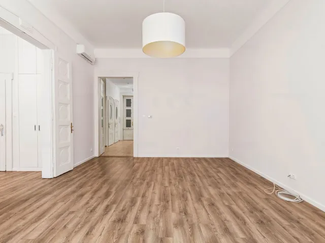 Kiadó lakás Budapest VII. kerület, Síp utca 89 nm