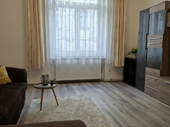 Kiadó lakás Budapest XI. kerület, Műegyetem környéke 52 nm