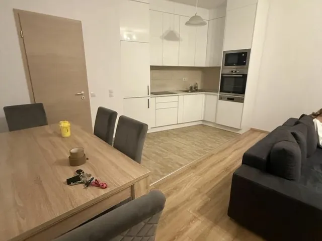 Kiadó lakás Budapest I. kerület, Hegyalja út 56 nm
