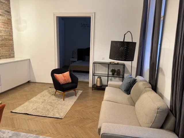 Kiadó lakás Budapest VI. kerület, Benczúr utca 57 nm