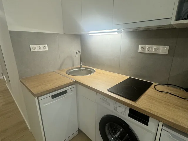 Kiadó lakás Budapest VII. kerület, Damjanich utca 30 nm