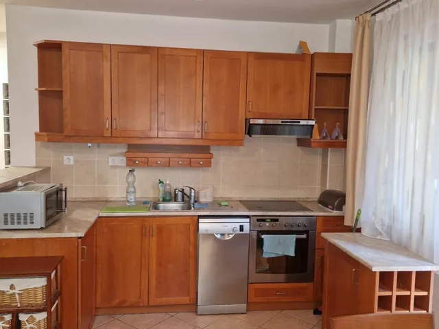 Kiadó lakás Budapest XI. kerület, Rahó utca 46 nm