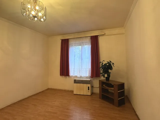 Kiadó lakás Budapest XIV. kerület, Fogarasi út 35 nm