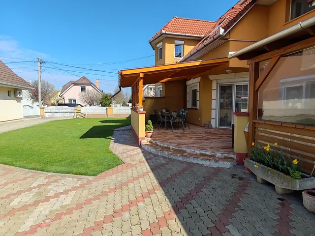 Eladó ház Szolnok 213 nm