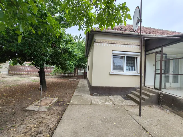 Eladó ház Rákóczifalva 66 nm