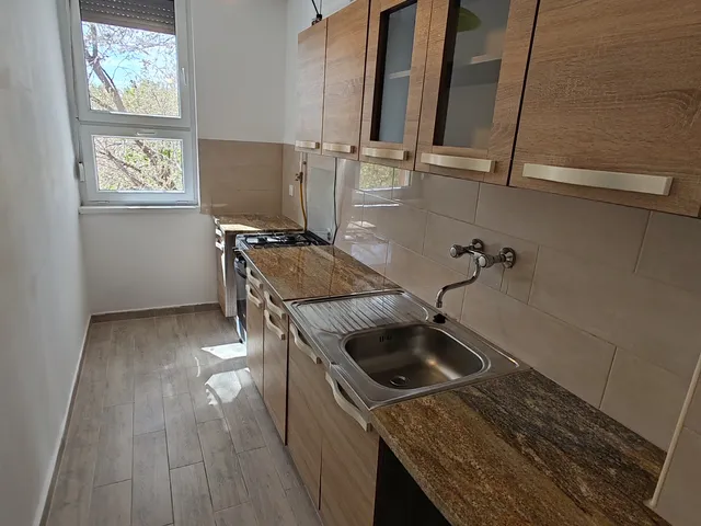 Kiadó lakás Szolnok, Tallinn 43 nm
